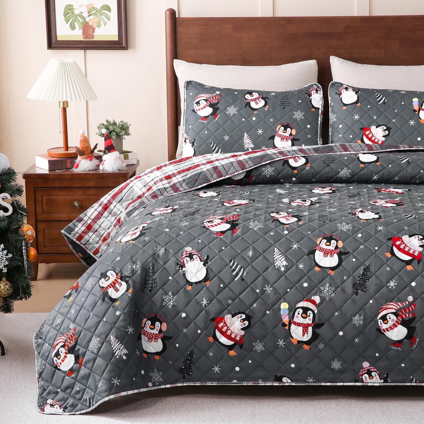 BLEUM CADE Christmas Quilts Sets King Size,3 Pieces Christmas Penguin Quilt Bedding Set, Reversible Grey Buffalo Plaid Comforter Sets,Soft Lightweight Xmas Bedspread Coverlet, 106" x 96"