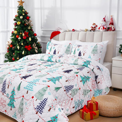 BLEUM CADE Christmas Quilt Set King with 2 Pillow Shams, 3 Pieces Holiday Reversible Bedding Set Christmas Trees Snowflakes Quilt Set Soft Lightweight Merry Christmas Bedspread Coverlet Set